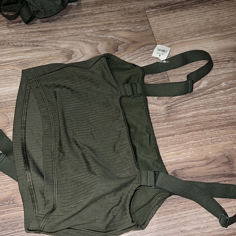 Aerie real me ribbed longline sport bra in green - Picture 4 of 4